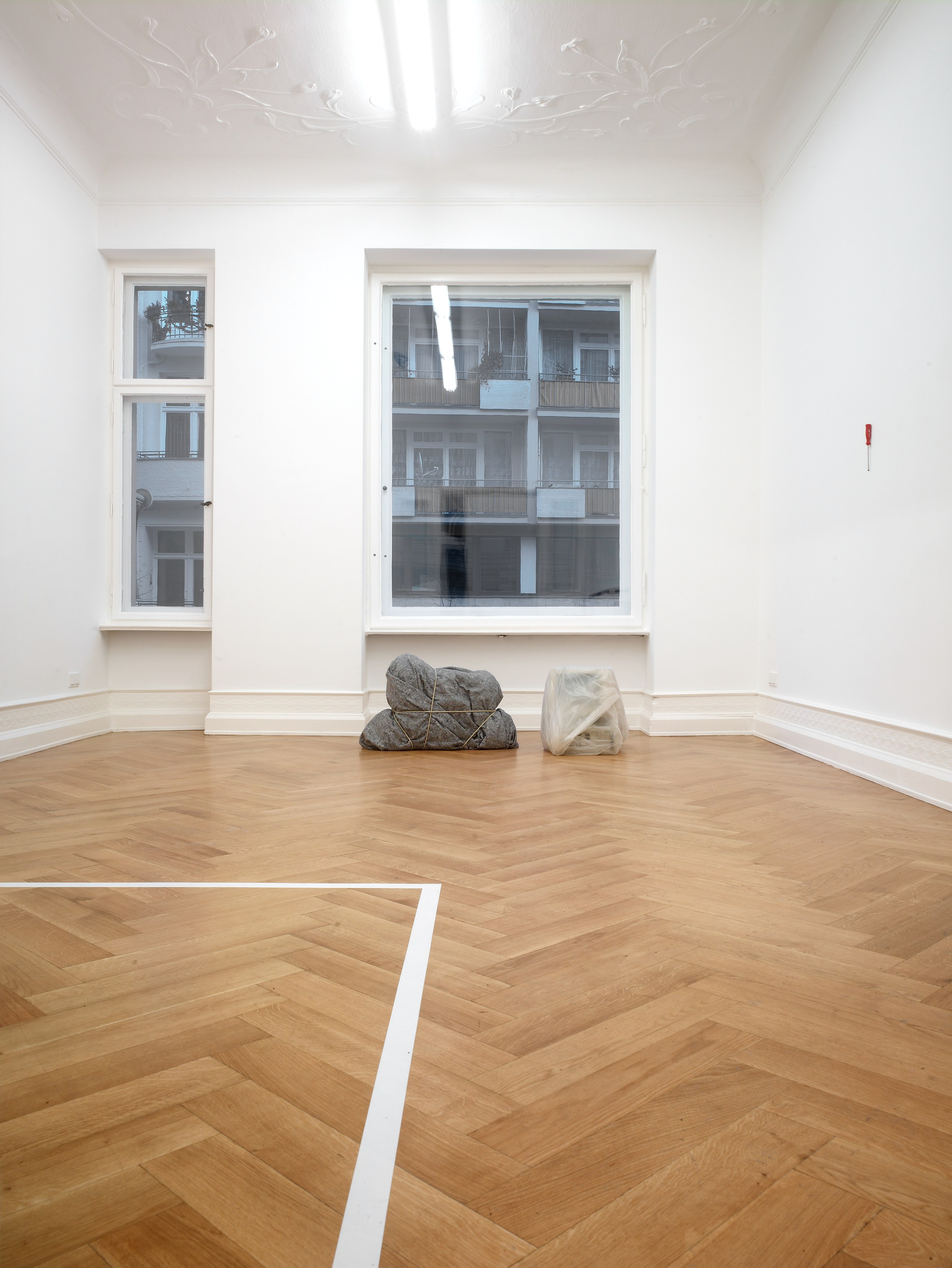 Henrik Olesen, How do I make myself a body? at Galerie Buchholz, Berlin, photo 2