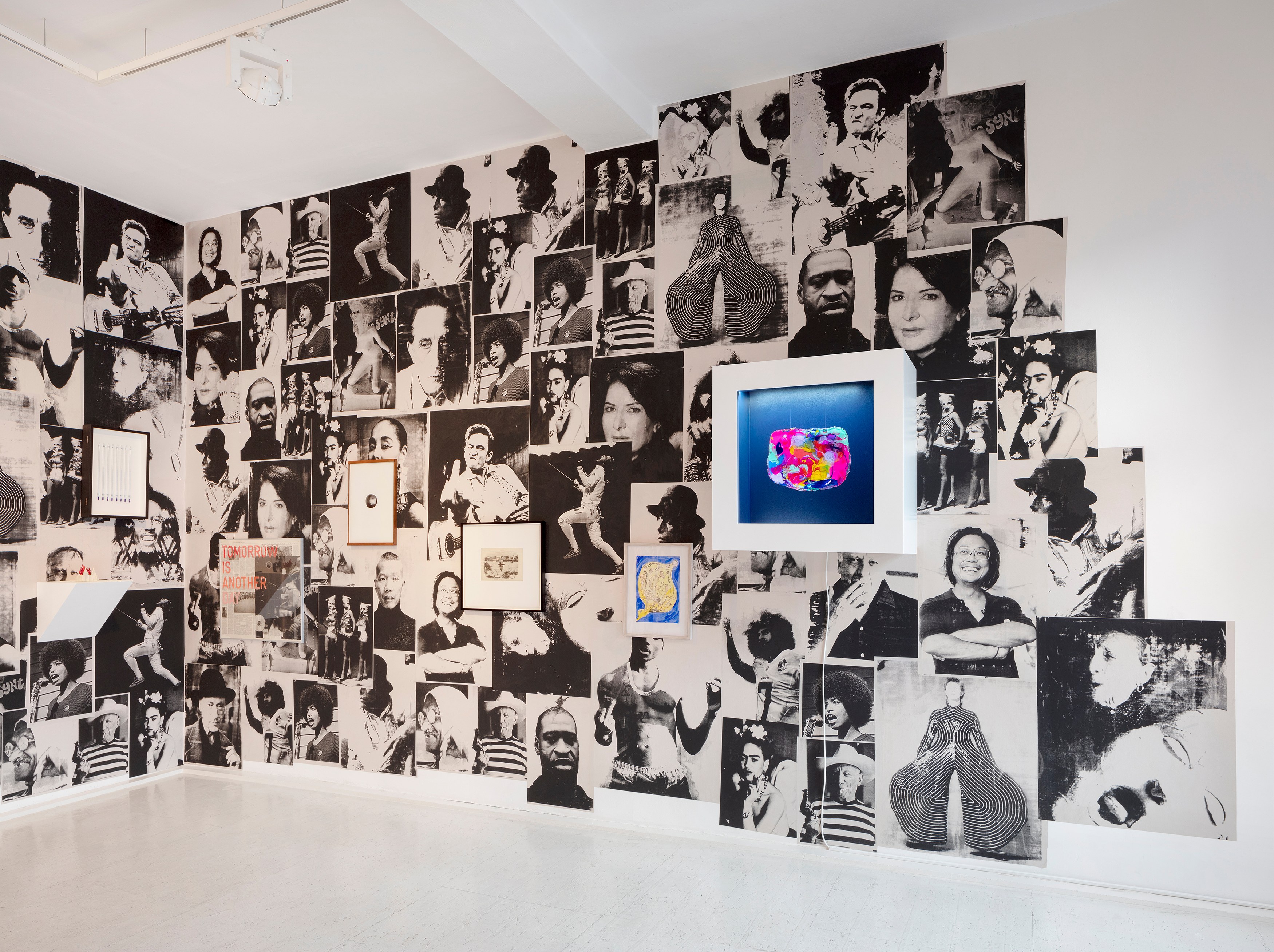 Saâdane Afif, Nevin Aladag, Julieta Aranda, Nigin Beck, Monica Bonvicini, Rafael Domenech, Eliza Douglas, Cecilia Granara, Elizabeth Jaeger, Tony Just, Šejla Kamerić, Fabian Knecht, Daniel Knorr, Zoë Claire Miller, Jorge Pardo, Anri Sala, Rirkrit Tiravanija, Álvaro Urbano, Danh Vo, Raphaela Vogel, Peter Welz, Jonas Wendelin, image 11 of 23