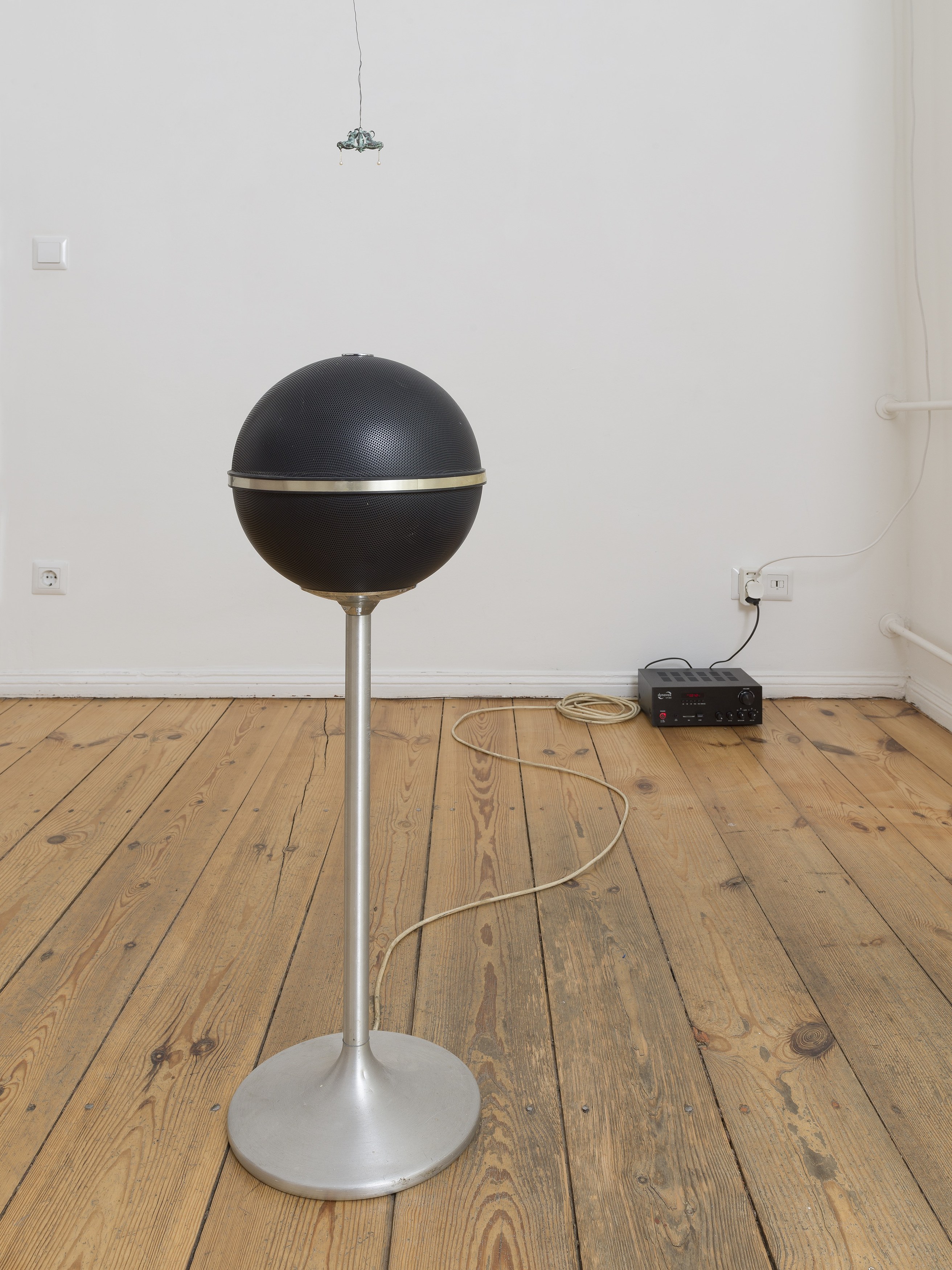 Saâdane Afif, Nevin Aladag, Julieta Aranda, Nigin Beck, Monica Bonvicini, Rafael Domenech, Eliza Douglas, Cecilia Granara, Elizabeth Jaeger, Tony Just, Šejla Kamerić, Fabian Knecht, Daniel Knorr, Zoë Claire Miller, Jorge Pardo, Anri Sala, Rirkrit Tiravanija, Álvaro Urbano, Danh Vo, Raphaela Vogel, Peter Welz, Jonas Wendelin, image 22 of 23