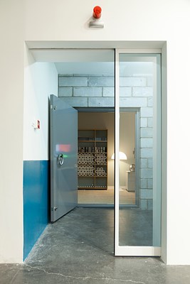 Image 7 of 15