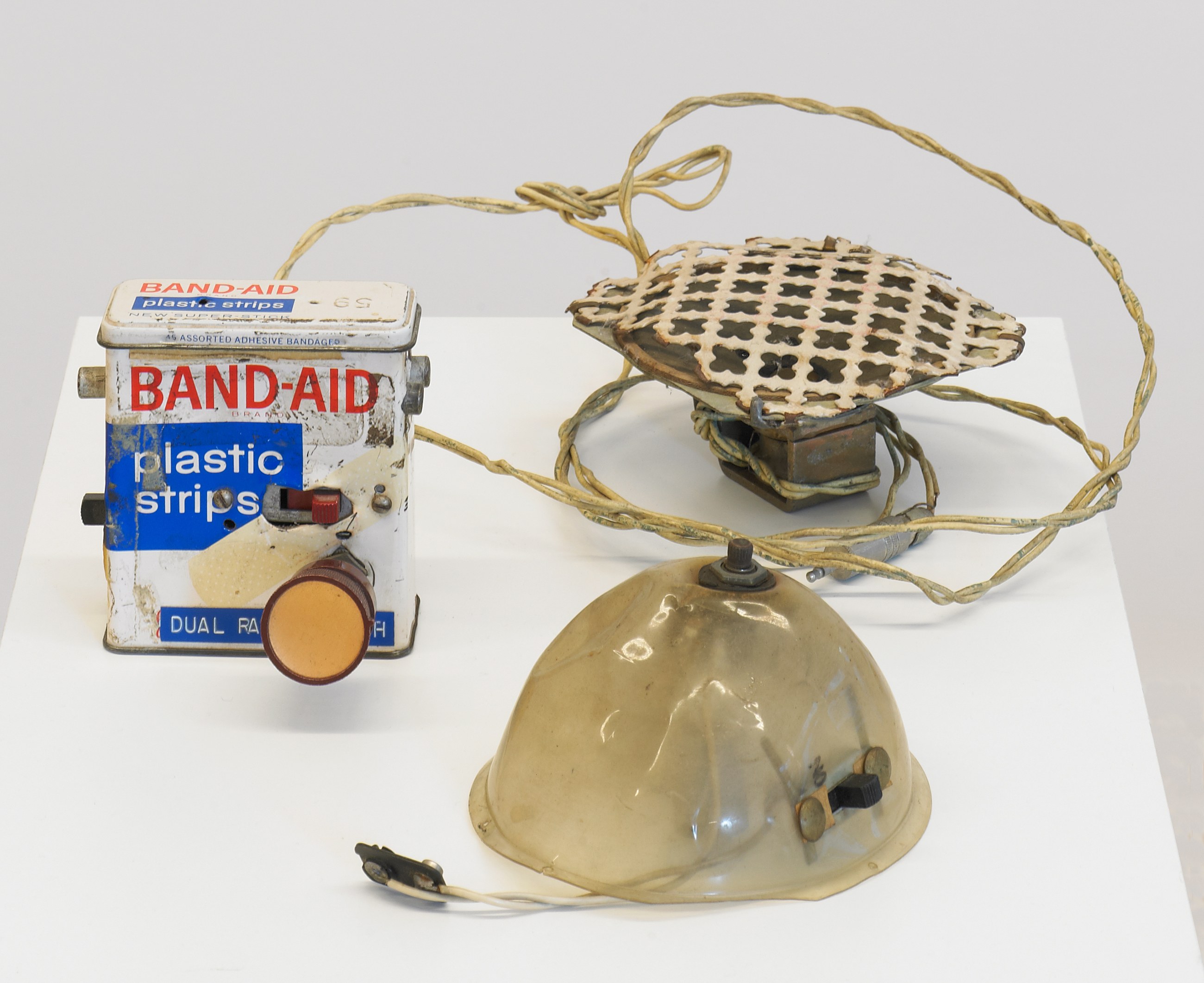 Tony Conrad, Invented Acoustical Tools at Galerie Buchholz, Berlin, photo 19