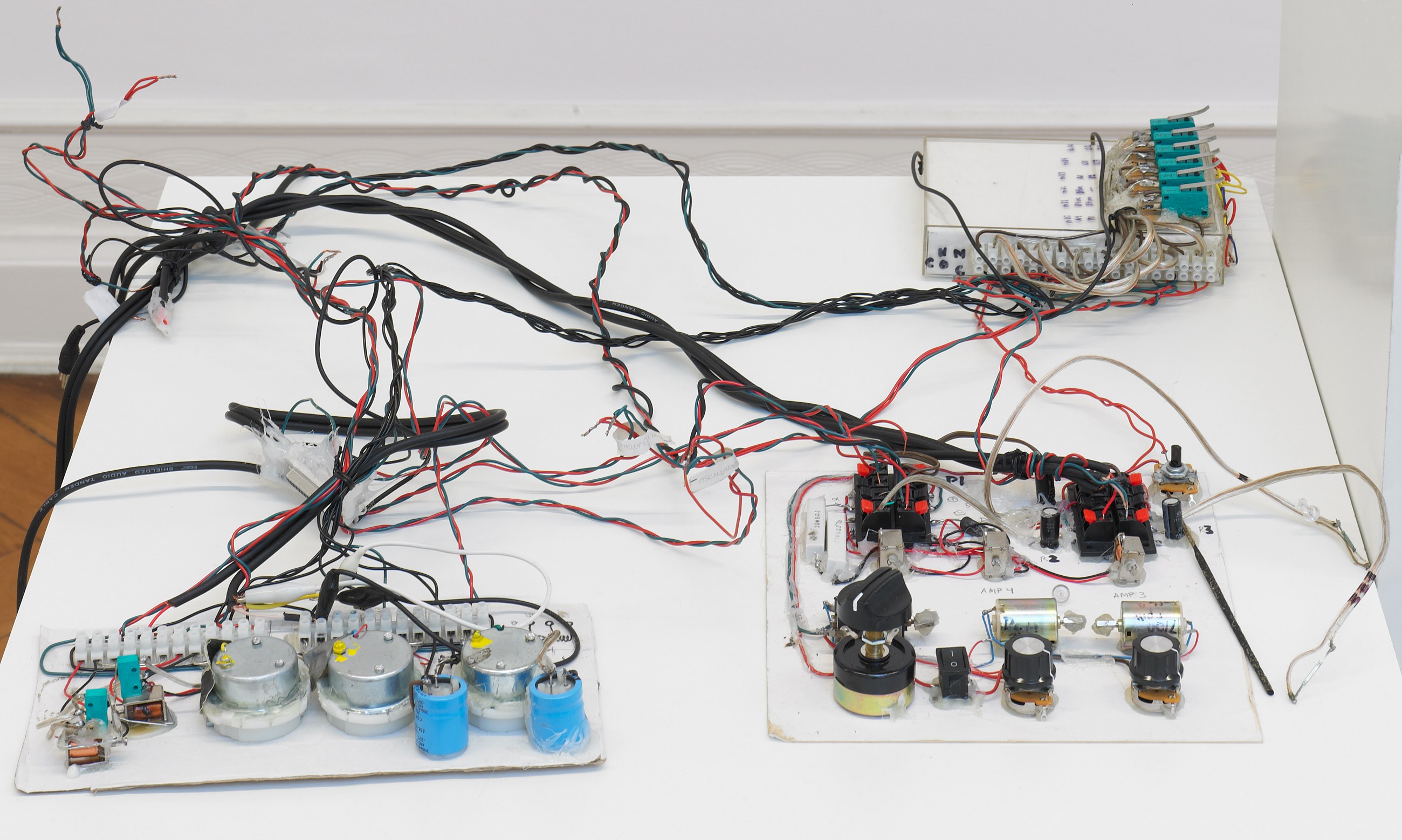 Tony Conrad, Invented Acoustical Tools at Galerie Buchholz, Berlin, photo 21