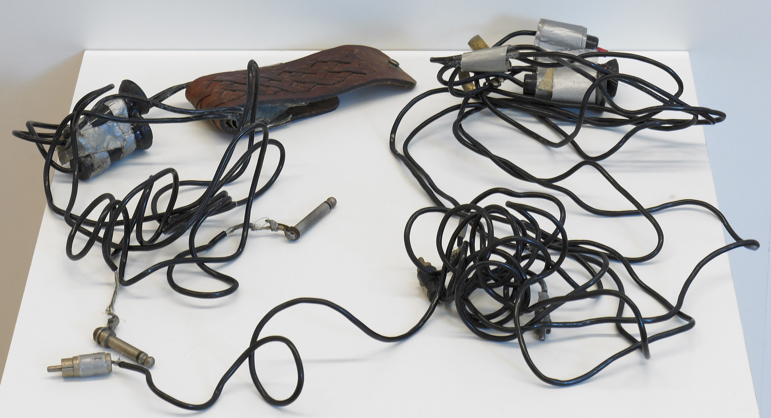 Tony Conrad, Invented Acoustical Tools at Galerie Buchholz, Berlin, photo 20
