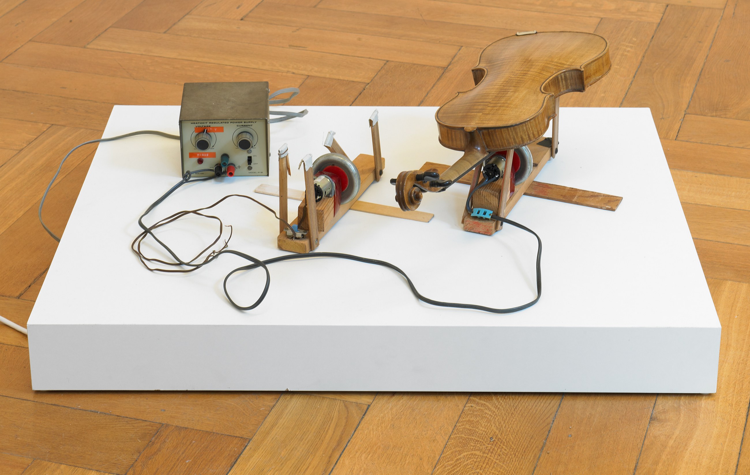 Tony Conrad, Invented Acoustical Tools at Galerie Buchholz, Berlin, photo 52