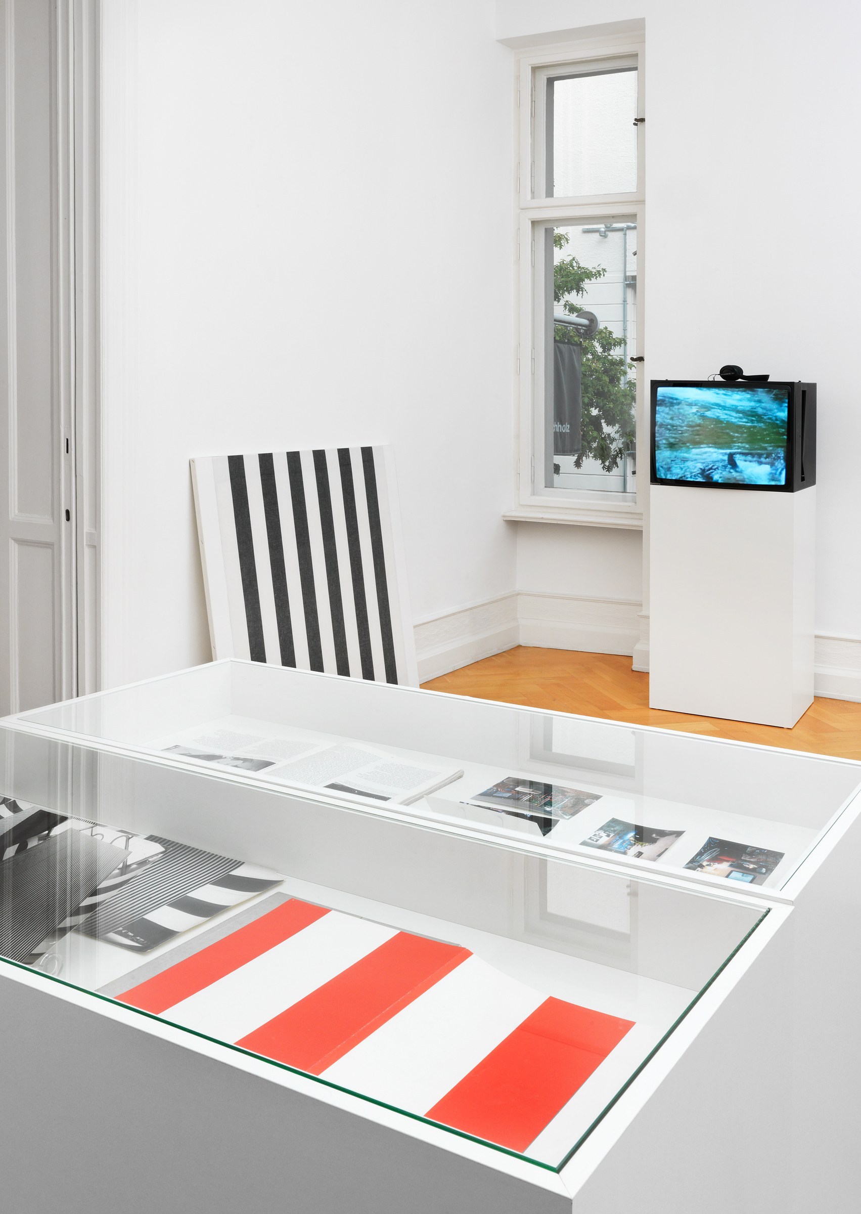Pictures, Before and After – An Exhibition for Douglas Crimp, Pictures, Before and After – An Exhibition for Douglas Crimp at Galerie Buchholz, Berlin, photo 11