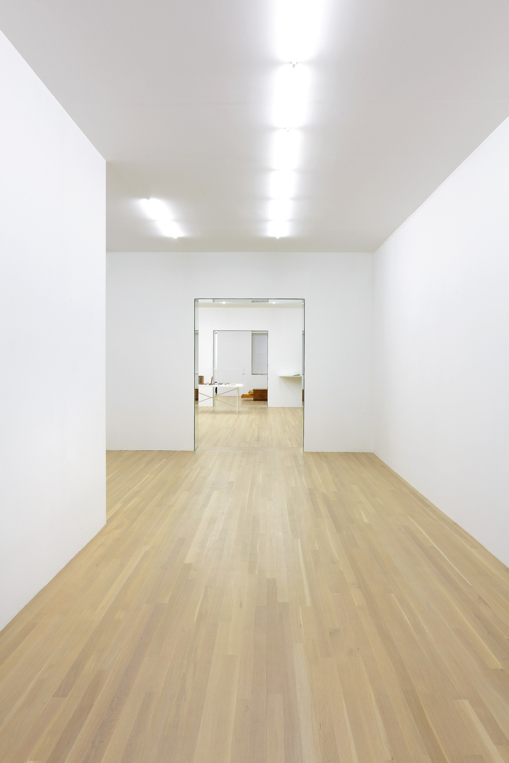 Julie Ault, afterlife at Galerie Buchholz, Berlin, photo 3