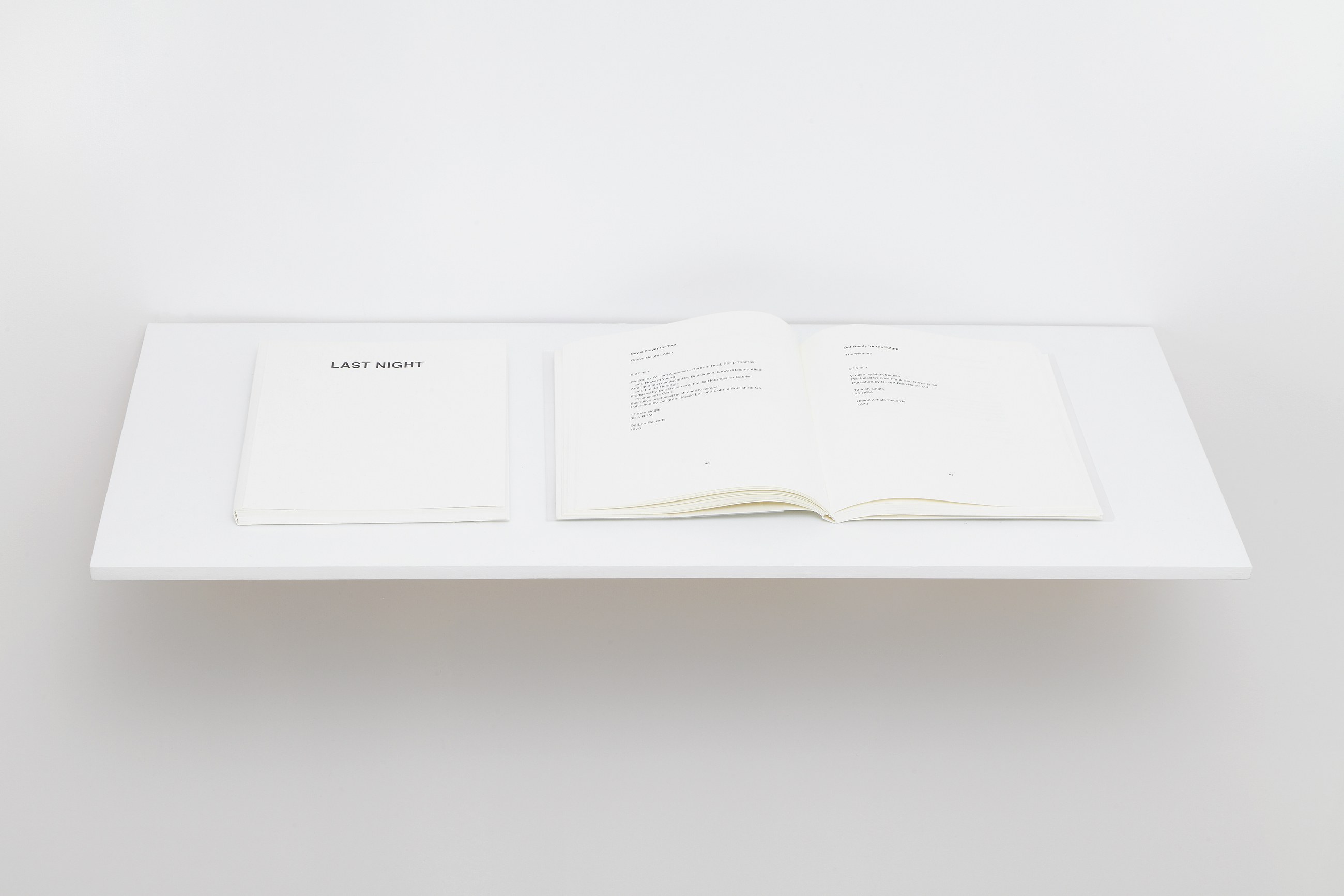 Julie Ault, afterlife at Galerie Buchholz, Berlin, photo 24