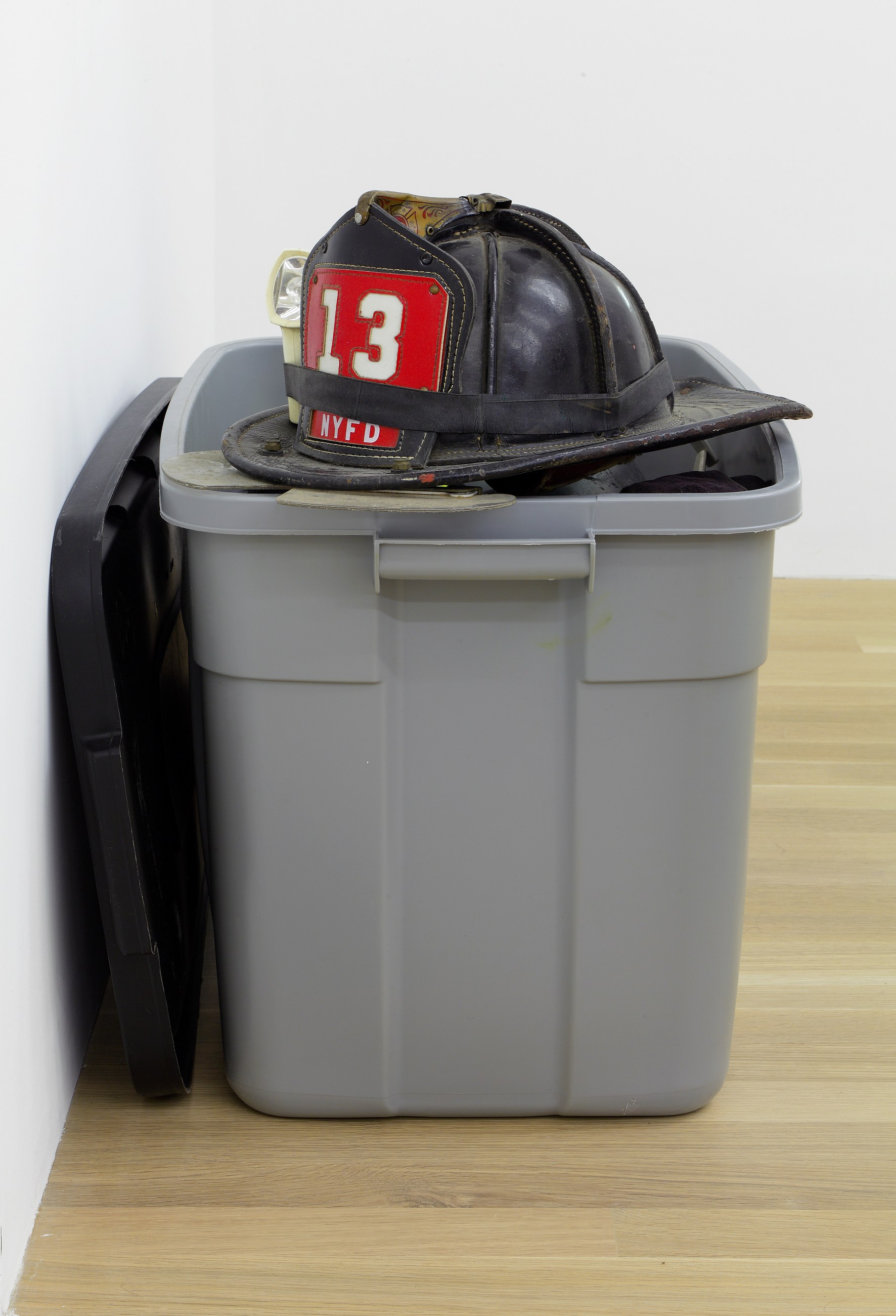 Julie Ault, afterlife at Galerie Buchholz, Berlin, photo 35