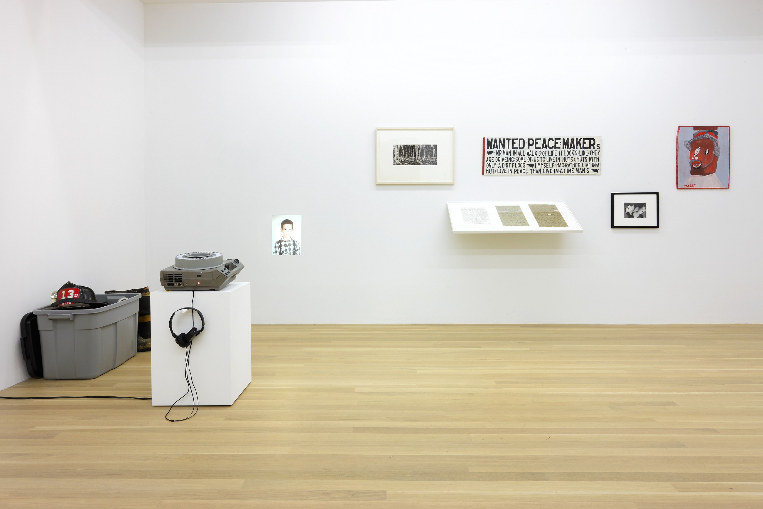 Julie Ault, afterlife at Galerie Buchholz, Berlin, photo 38