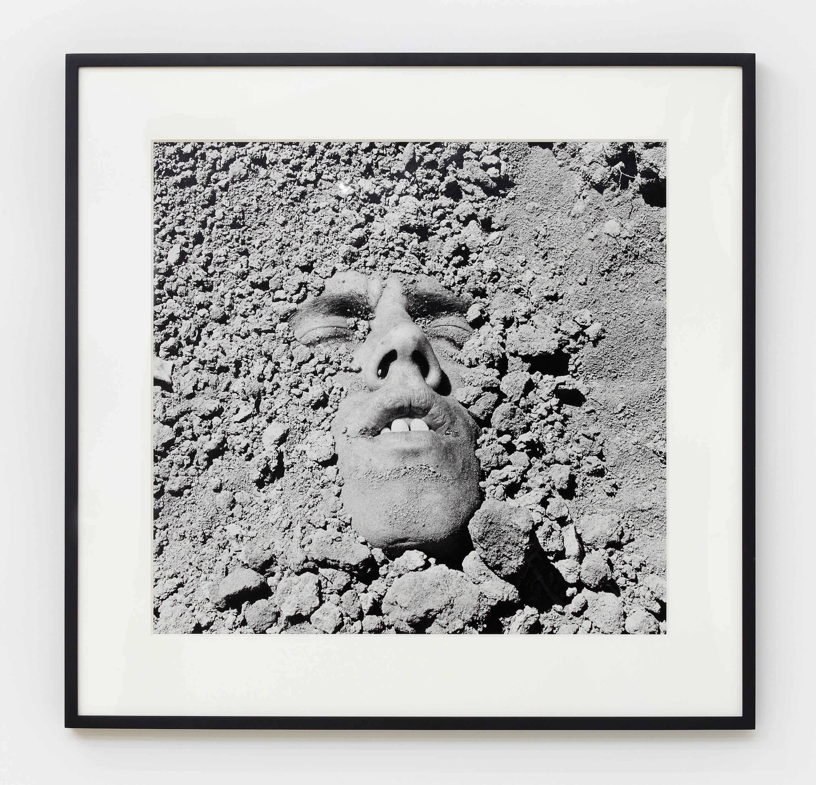 Julie Ault, afterlife at Galerie Buchholz, Berlin, photo 56