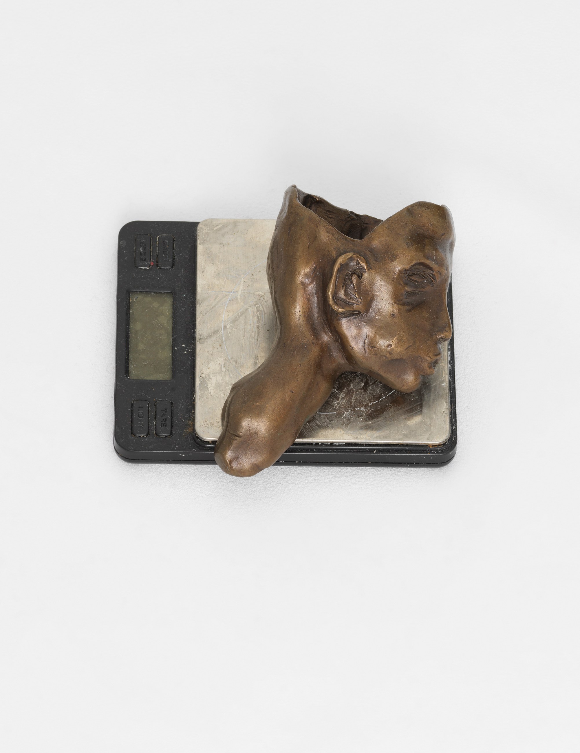 Anne Imhof, Imagine at Galerie Buchholz, Berlin, photo 24