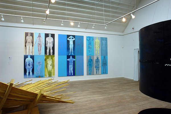 Image 7 of 28