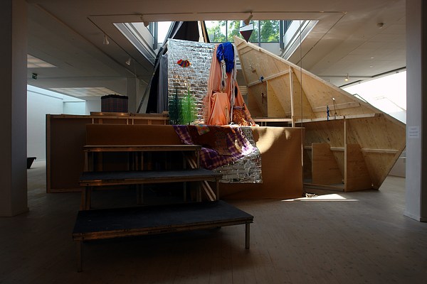 Image 15 of 60