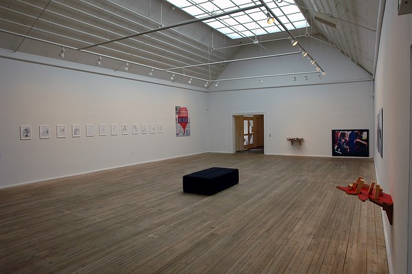Image 4 of 27