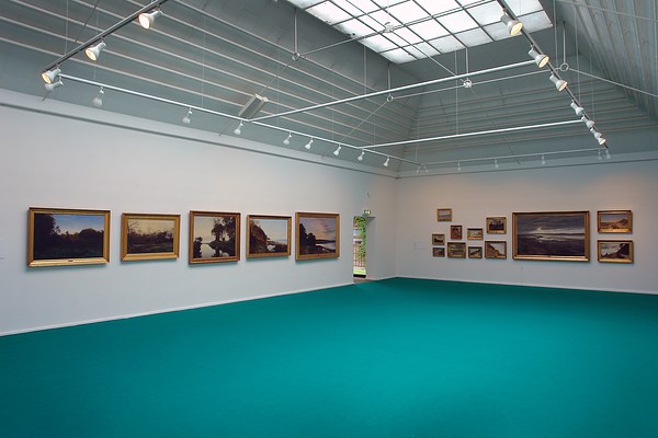Image 9 of 39