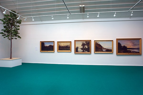 Image 10 of 39