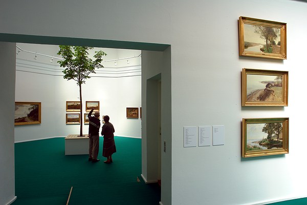 Image 15 of 39