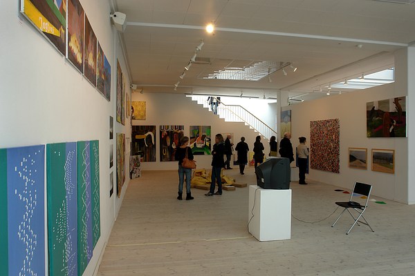 Image 10 of 35
