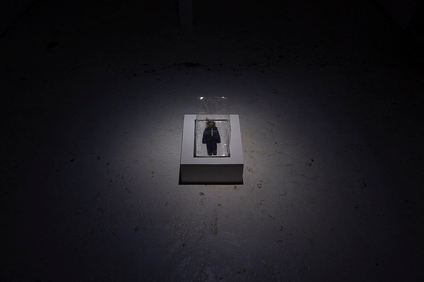 Image 3 of 9