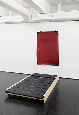 Image 2 of 7