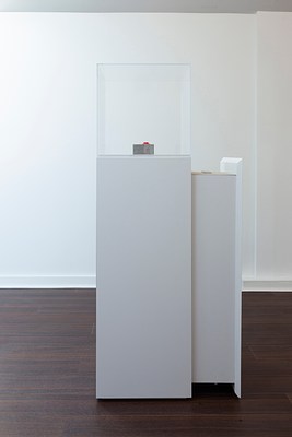 Image 3 of 8