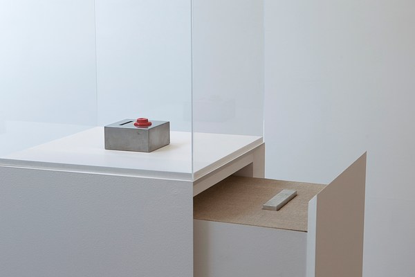 Image 4 of 8