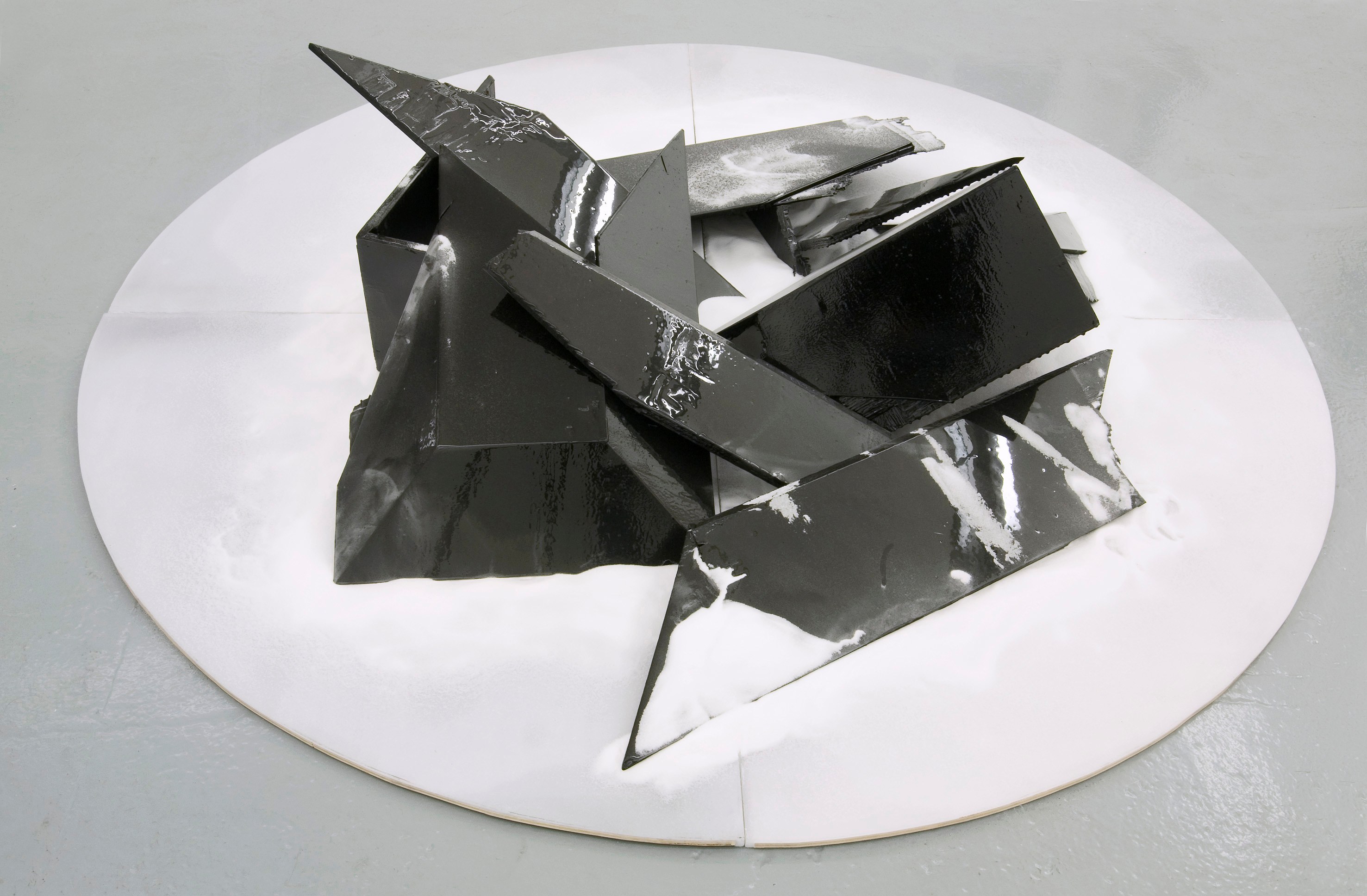 Banks Violette, Untitled at Studio M, photo 4