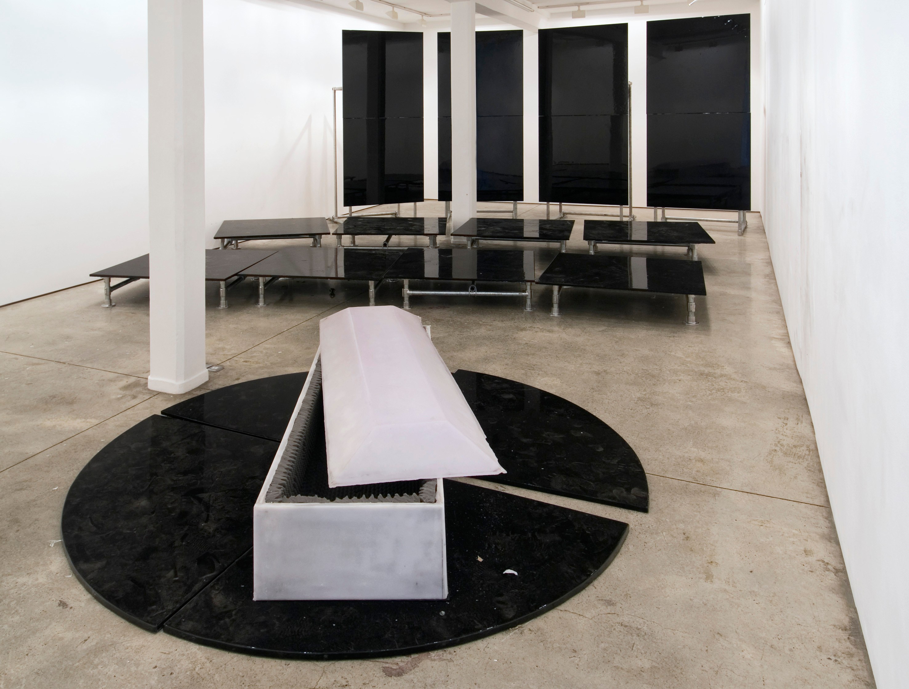 Banks Violette, Untitled at Studio M, photo 9