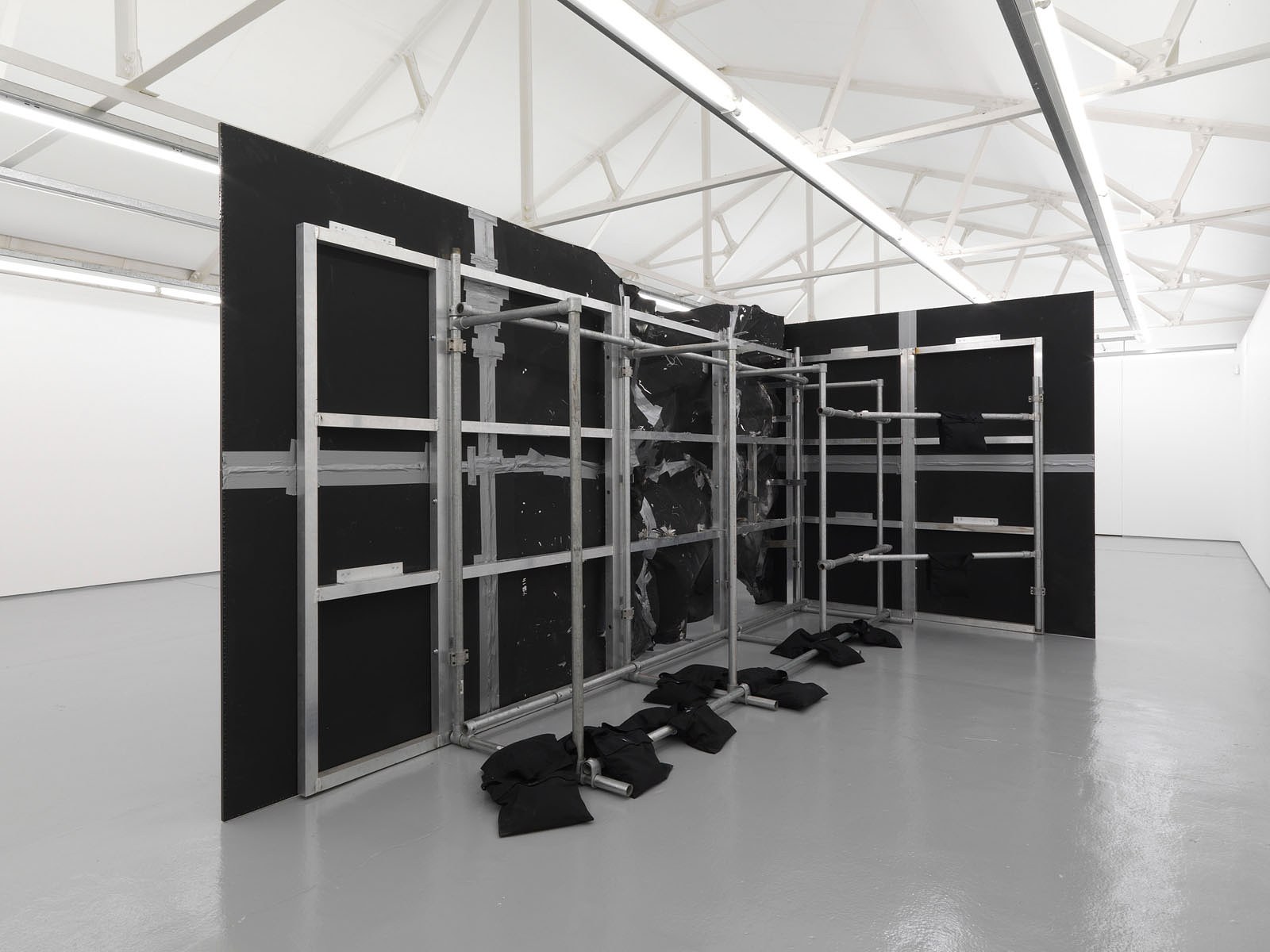 Banks Violette, Untitled at Studio M, photo 4