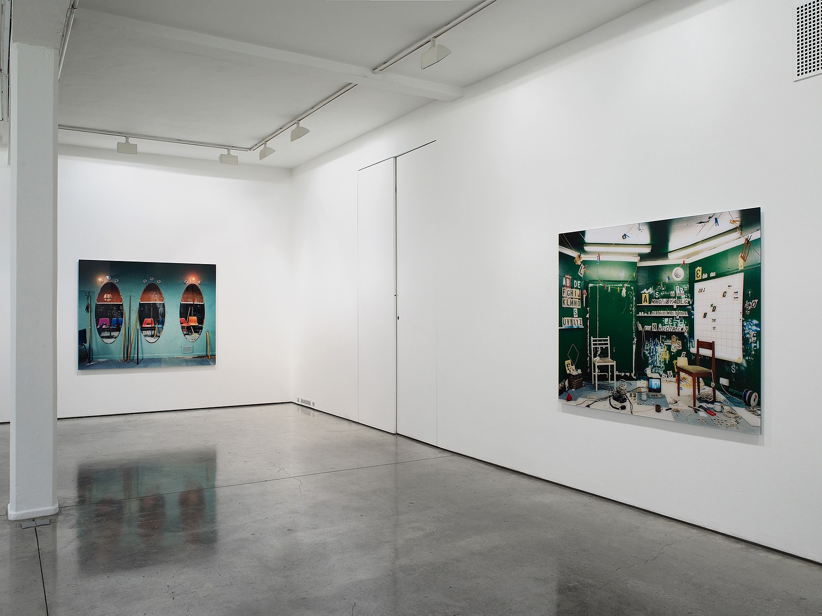 Anne Hardy, Untitled at Studio M, photo 2