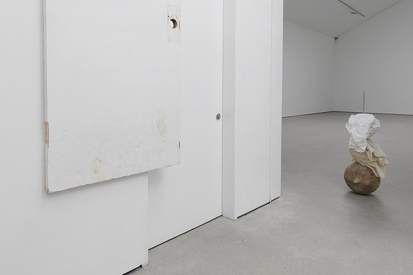 Image 7 of 28