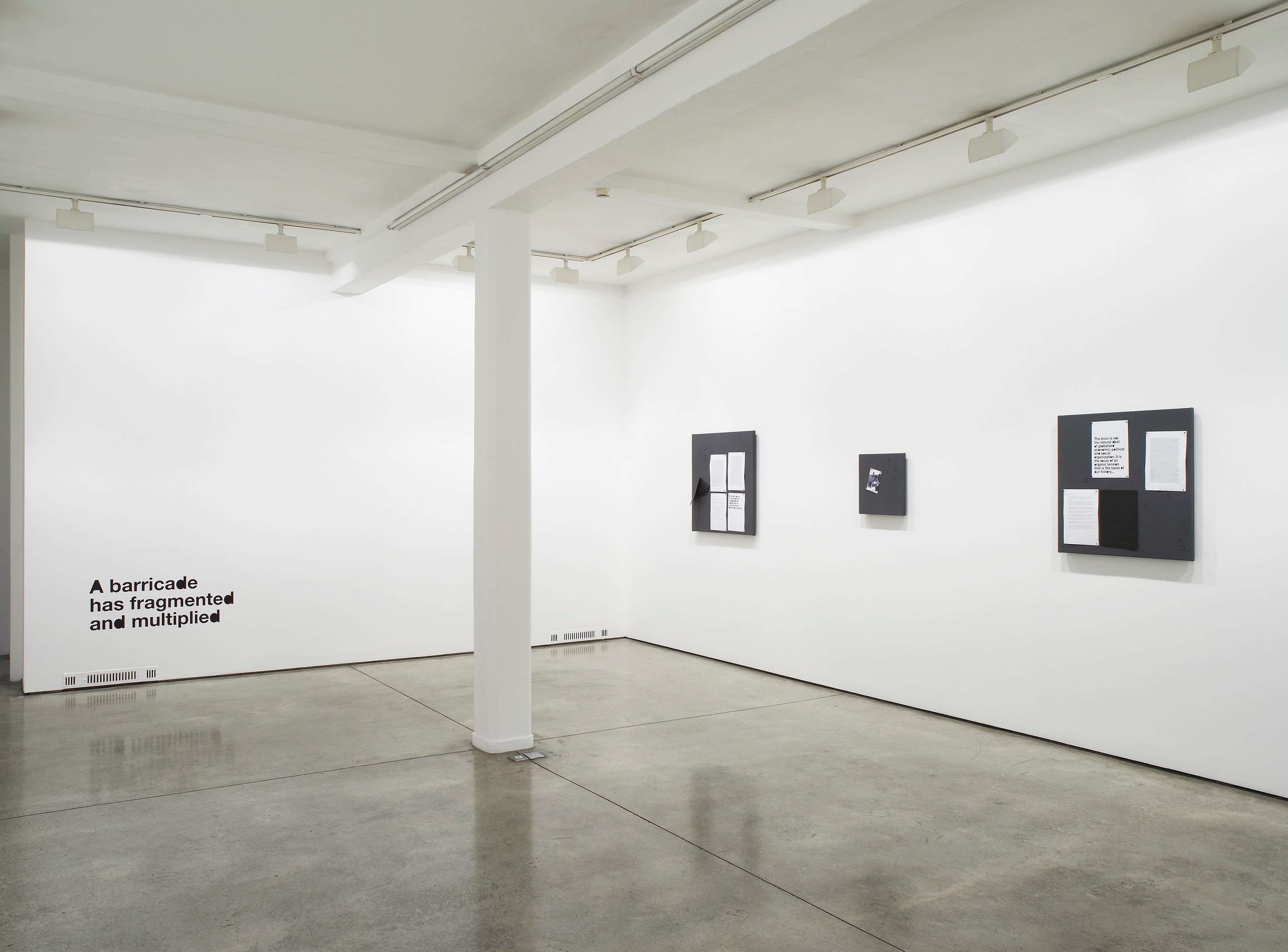 Liam Gillick, Margin Time at Studio M, photo 2
