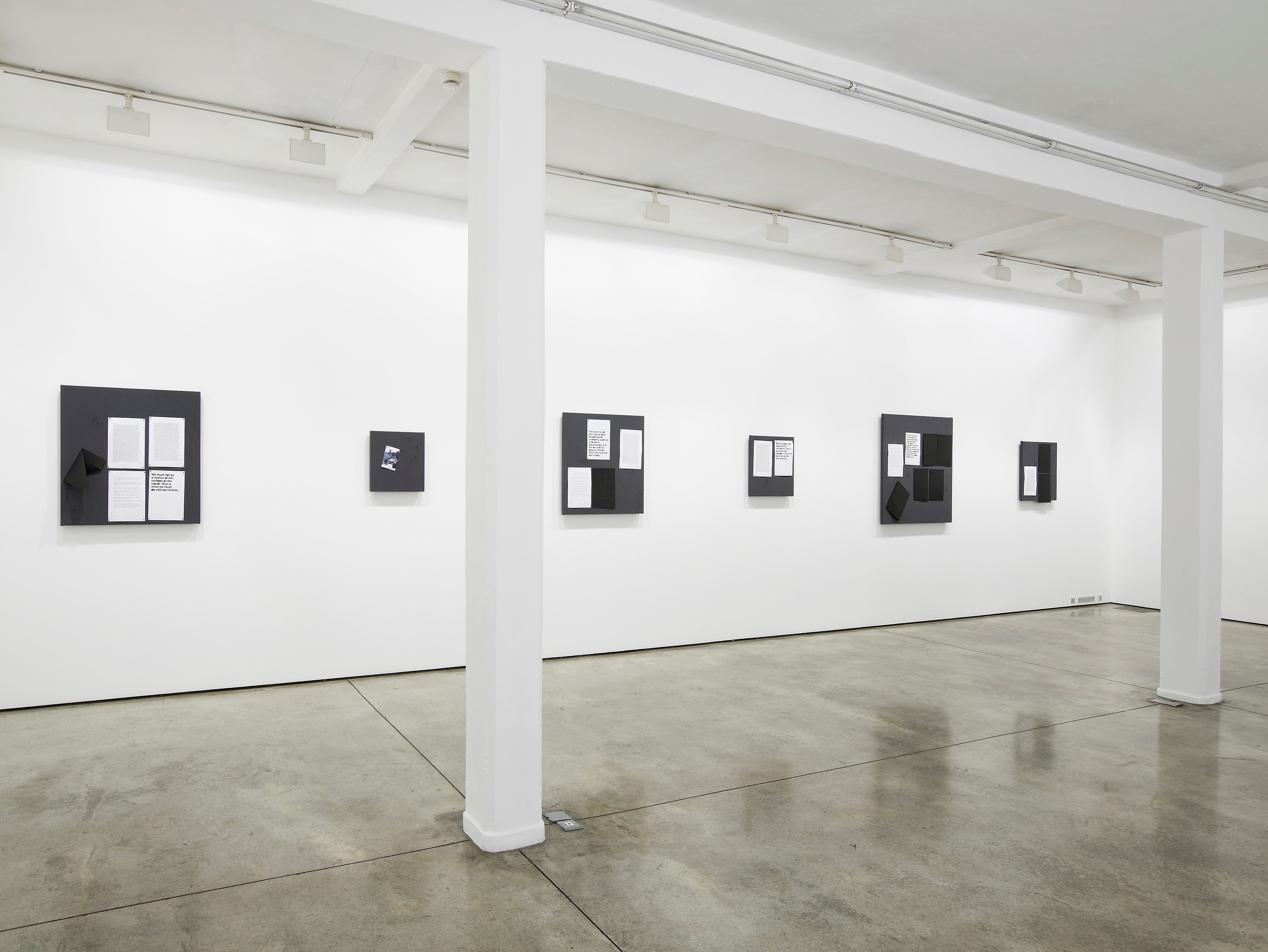 Liam Gillick, Margin Time at Studio M, photo 3