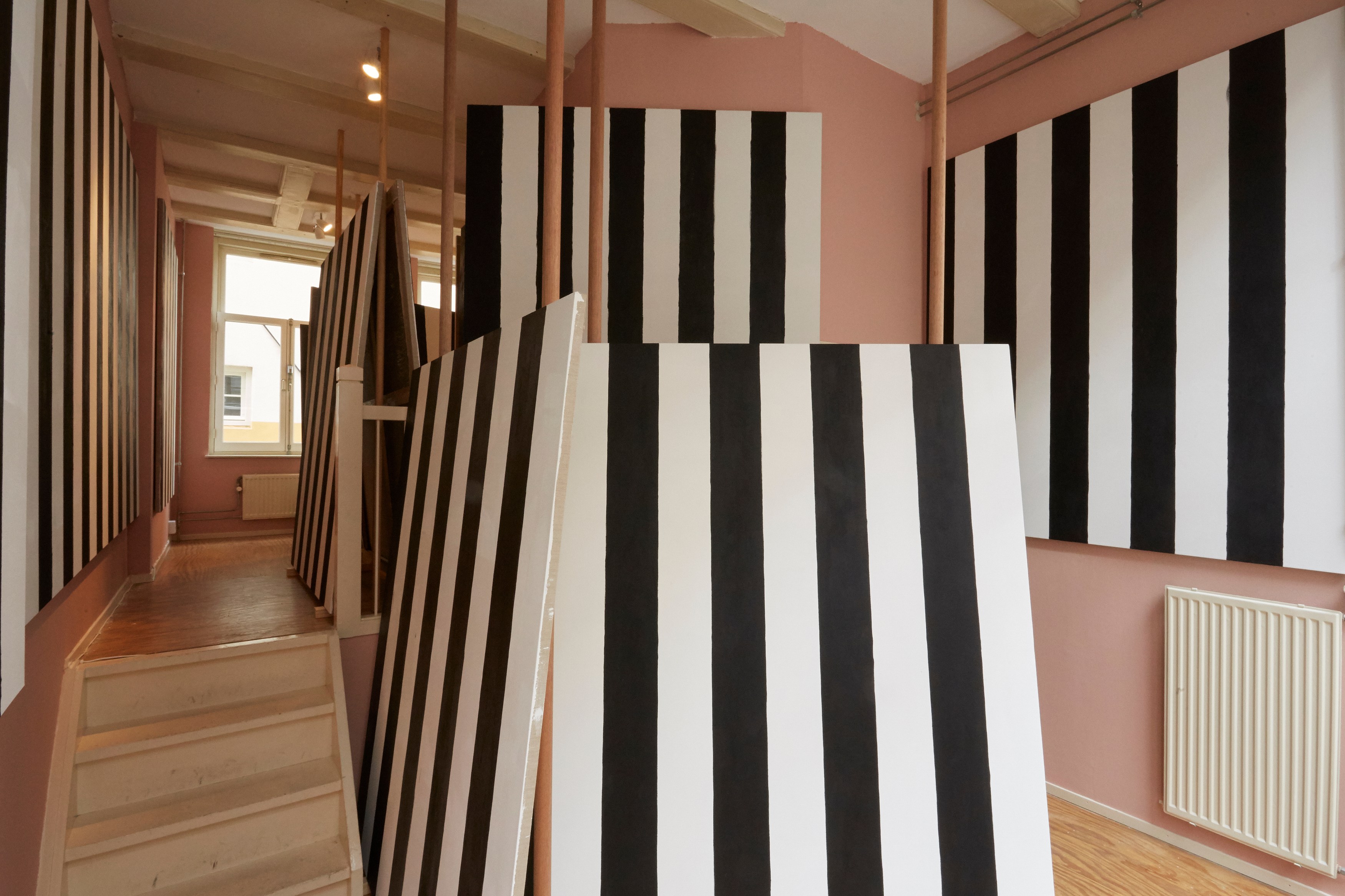 Merlin Carpenter, De Streepschilderijen at Overduin and Kite, photo 16