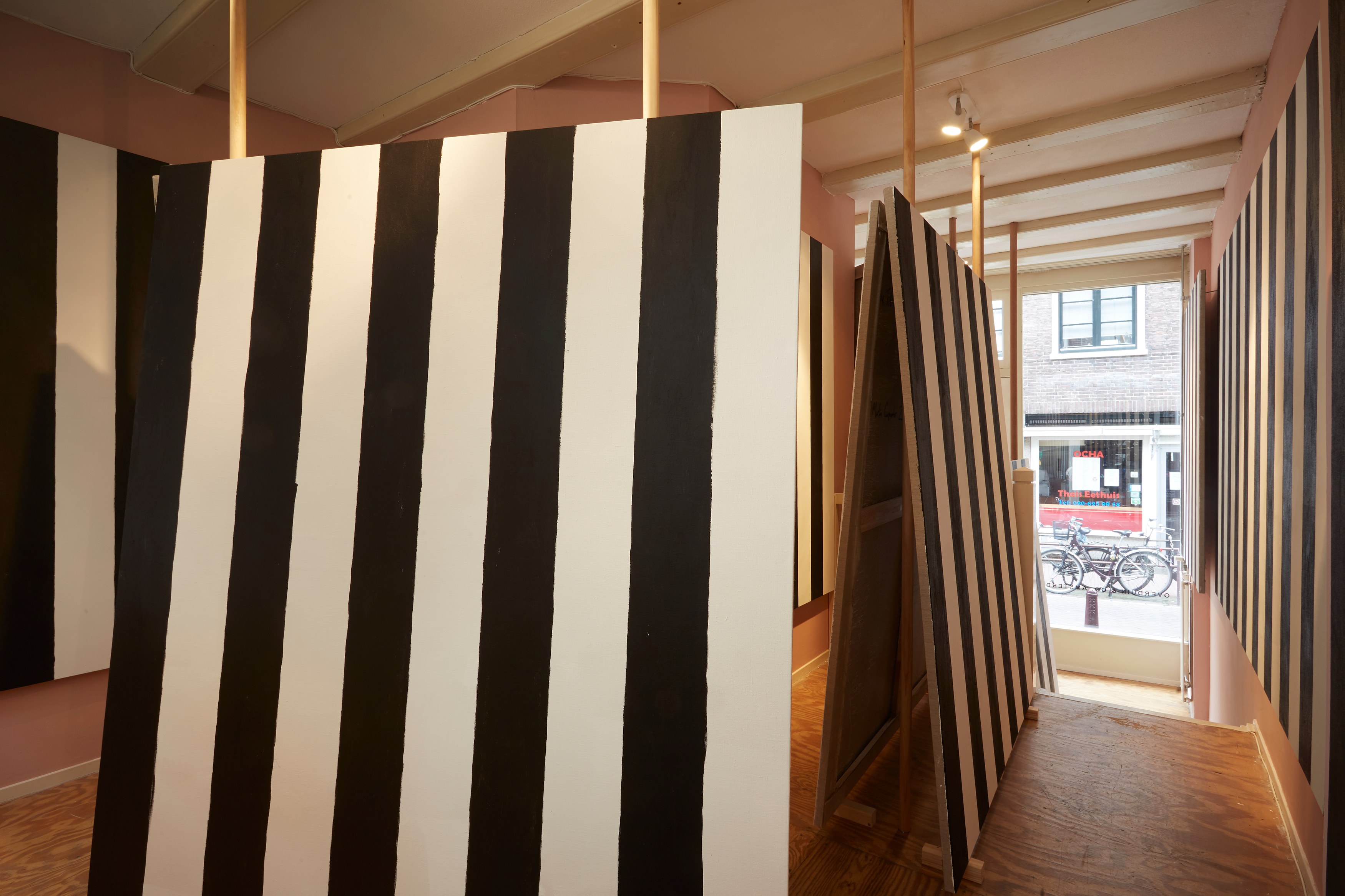Merlin Carpenter, De Streepschilderijen at Overduin and Kite, photo 17