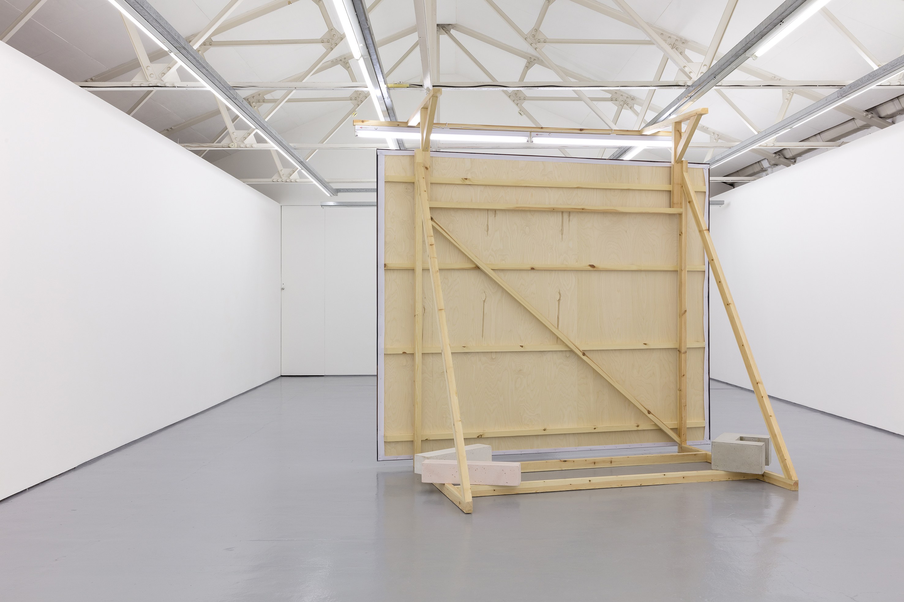 Anne Hardy, Untitled at Studio M, photo 2