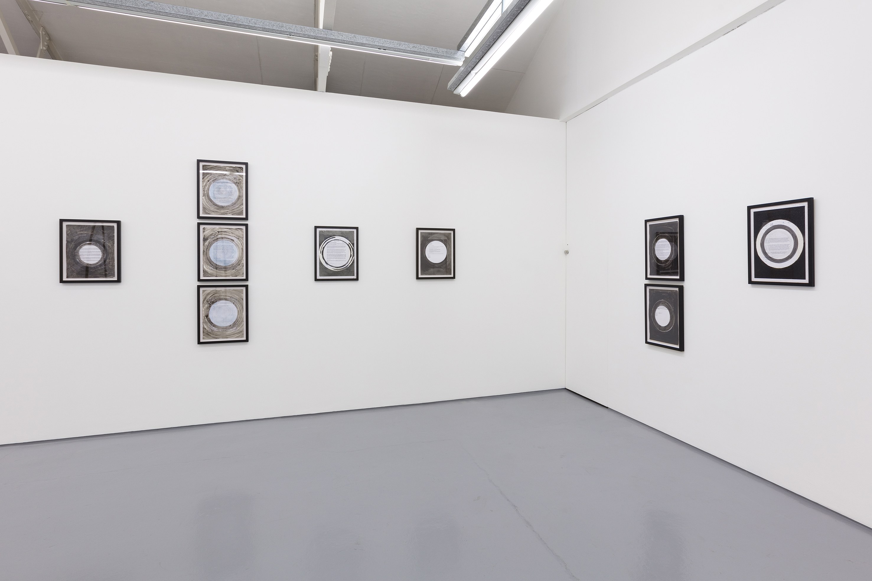 Oscar Tuazon, Fire at Studio M, photo 19