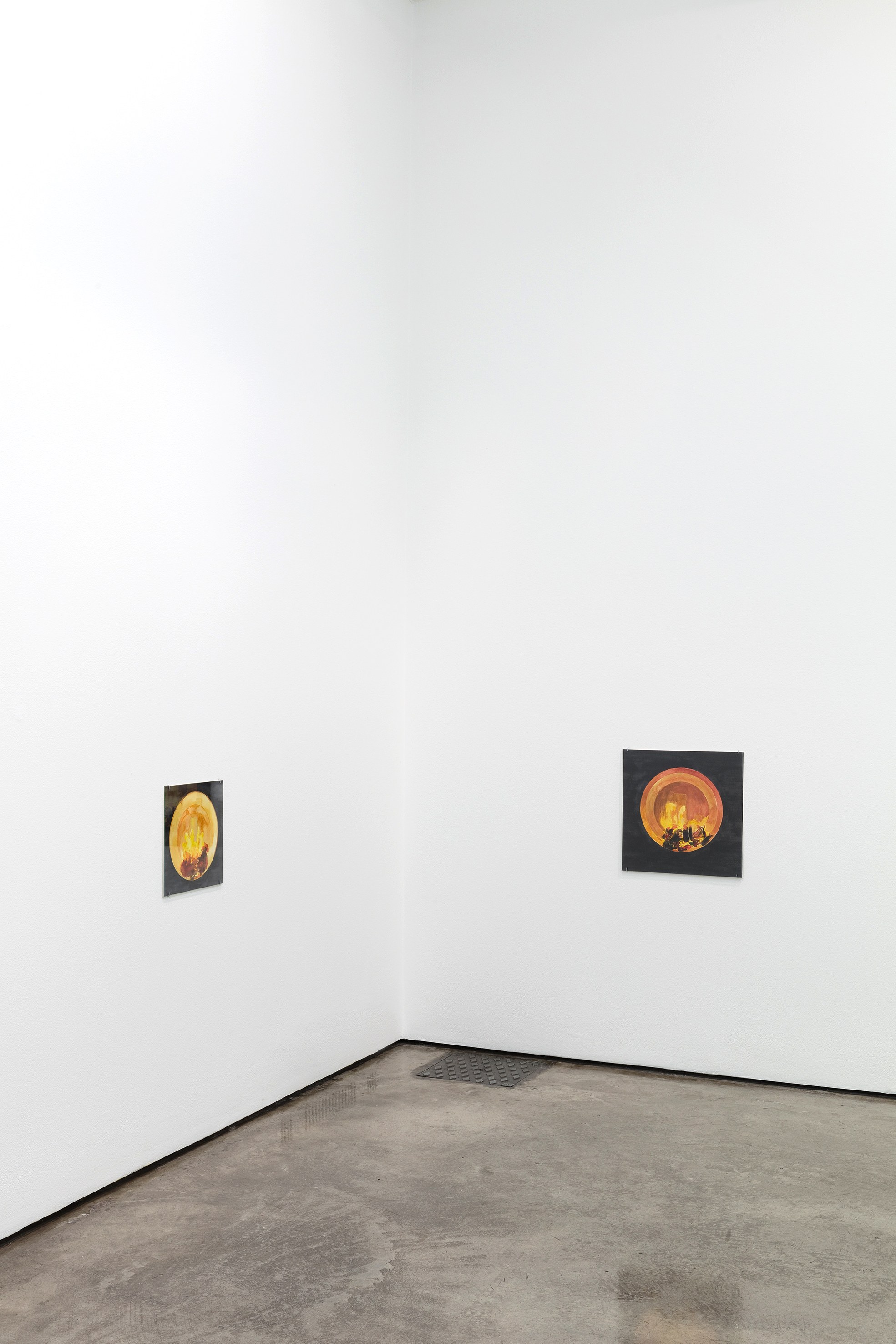 Oscar Tuazon, Fire at Studio M, photo 7