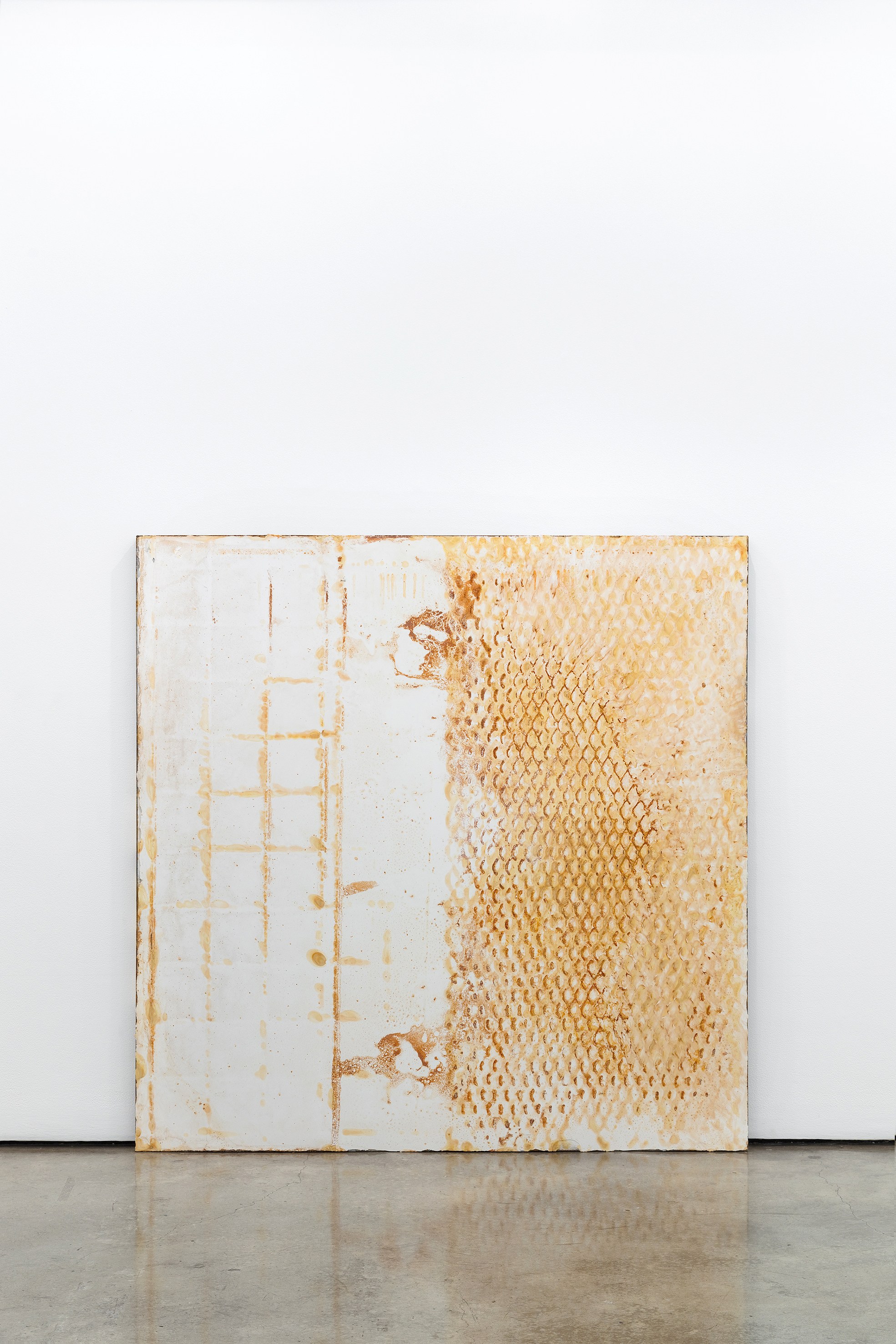 Oscar Tuazon, Fire at Studio M, photo 4