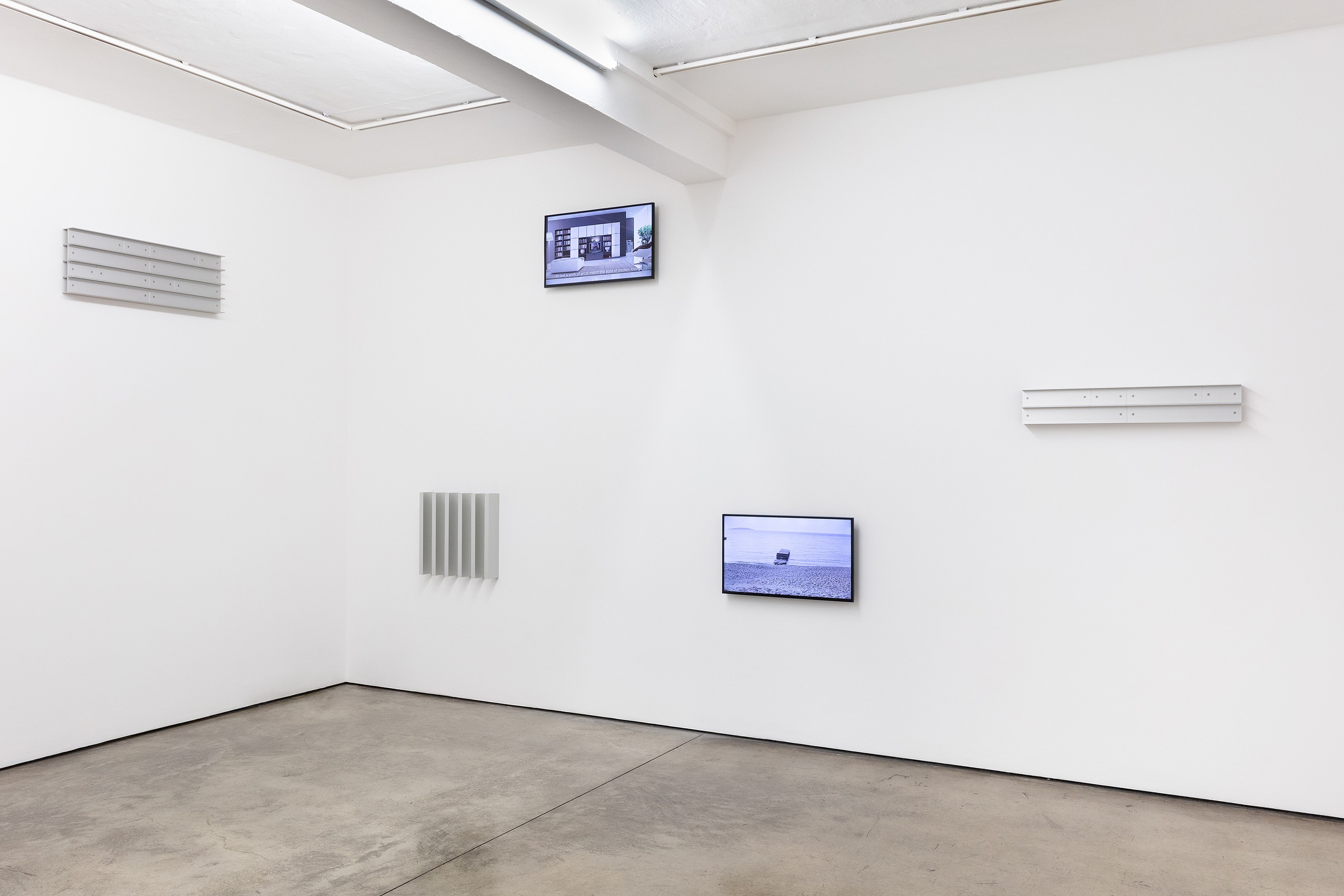 Liam Gillick, The Night of Red and Gold at Studio M, photo 5