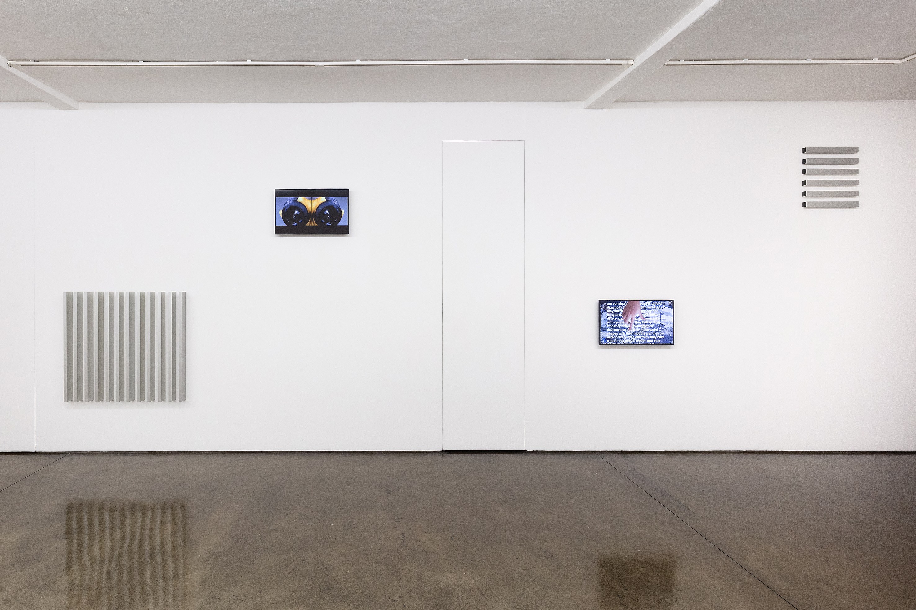 Liam Gillick, The Night of Red and Gold at Studio M, photo 4