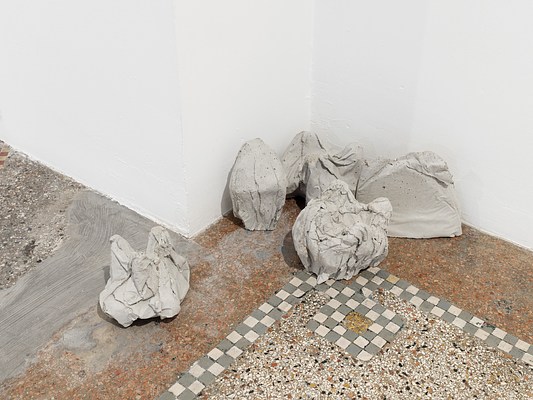 Image 7 of 21