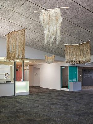 Image 1 of 7