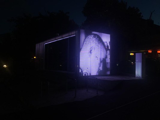 Image 2 of 6