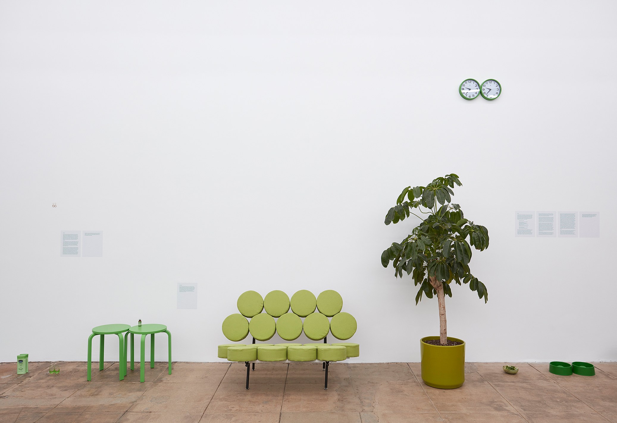 Puppies Puppies (Jade Guanaro Kuriki-Olivo), Green (Ghosts) at Overduin and Kite, photo 10
