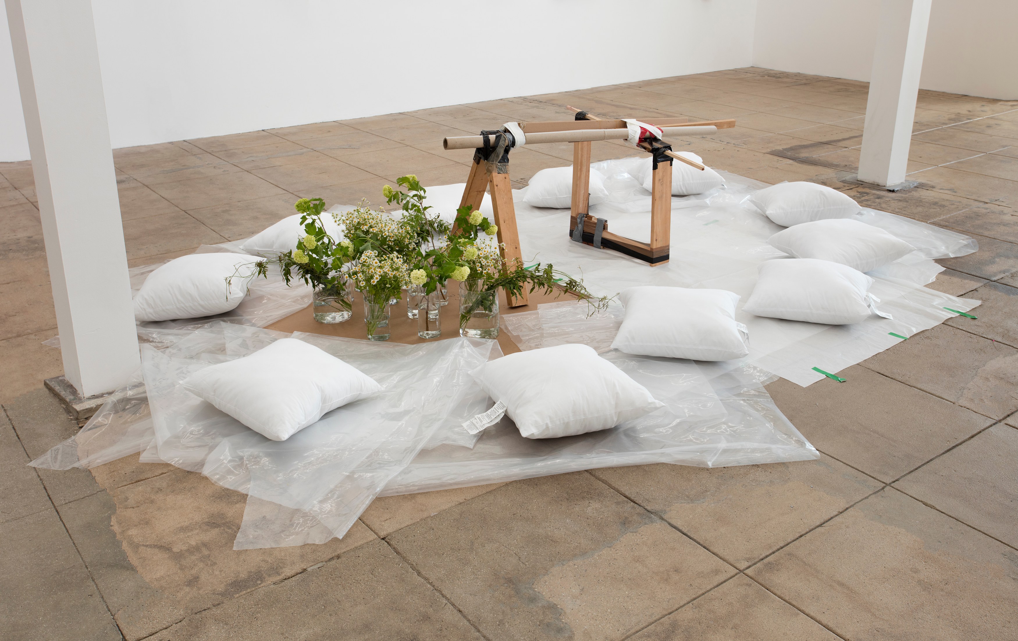Susan Cianciolo, RUN 12: God is a Jacket at Overduin and Kite, photo 25