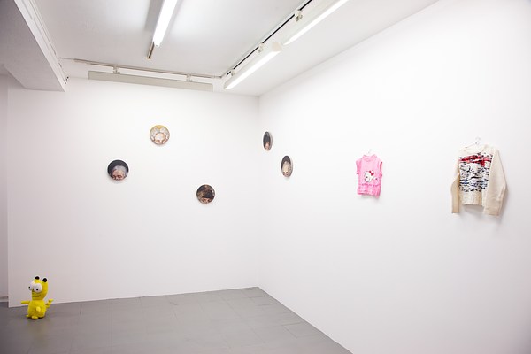 Image 2 of 24