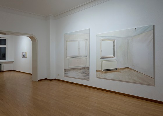Image 10 of 14