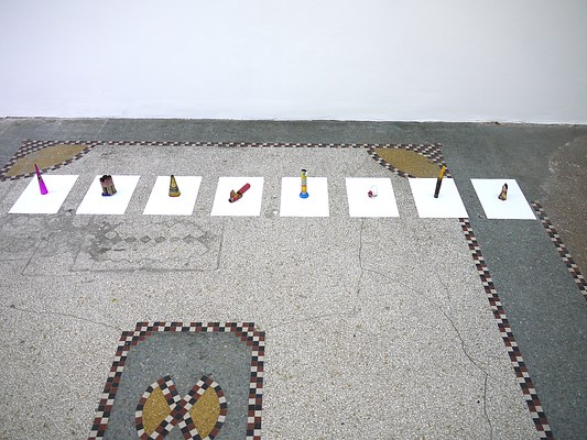 Image 4 of 19