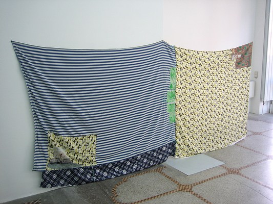 Image 2 of 6